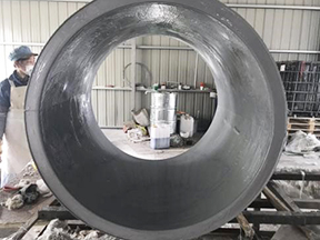  采用鋼模，光潔度高